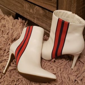 Heel booties